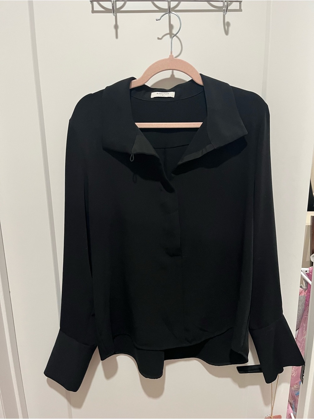 Aritzia Babaton Black Long-Sleeve Collared Blouse - Women